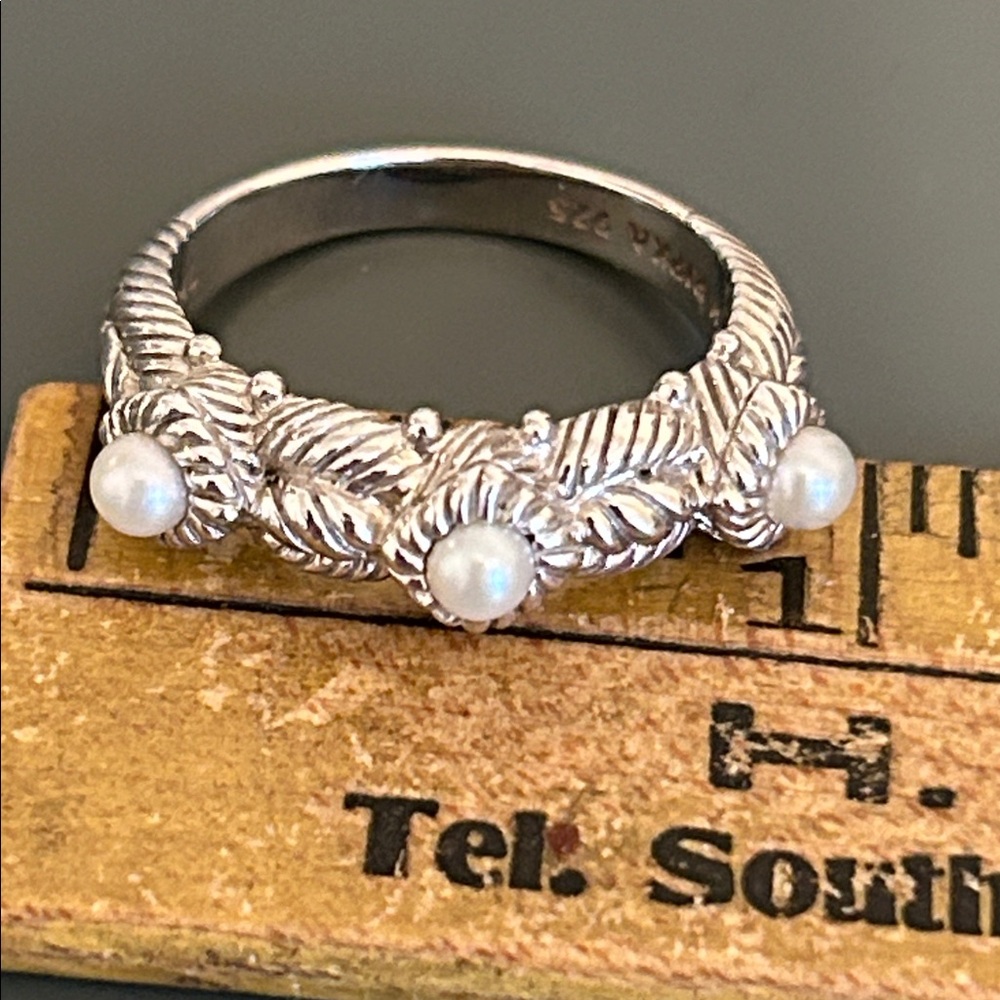 Judith Ripka sterling silver stack rings. Set of 3. Size 8 - Picture 8 of 14